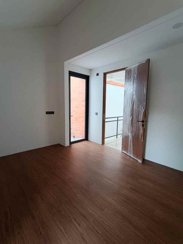 dijual rumah komplek arcamanik bandung