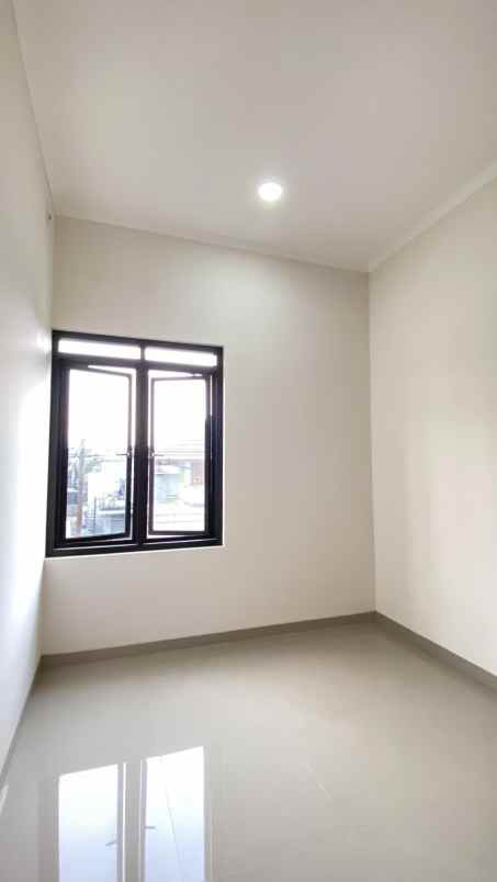 dijual rumah komplek kalijati indah