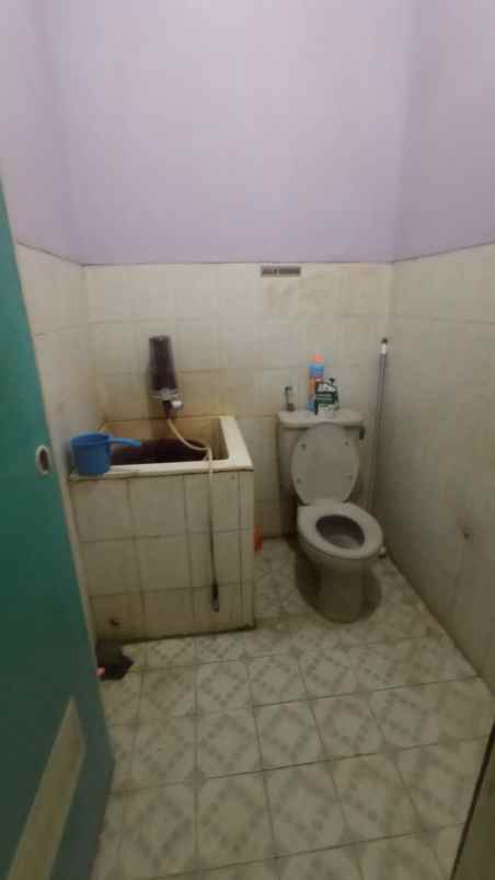 dijual rumah komplek kawaluyaan indah