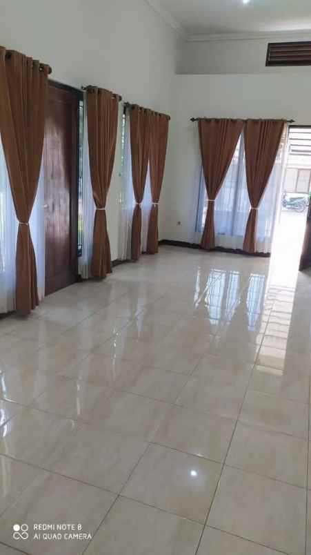dijual rumah komplek mustika hegar