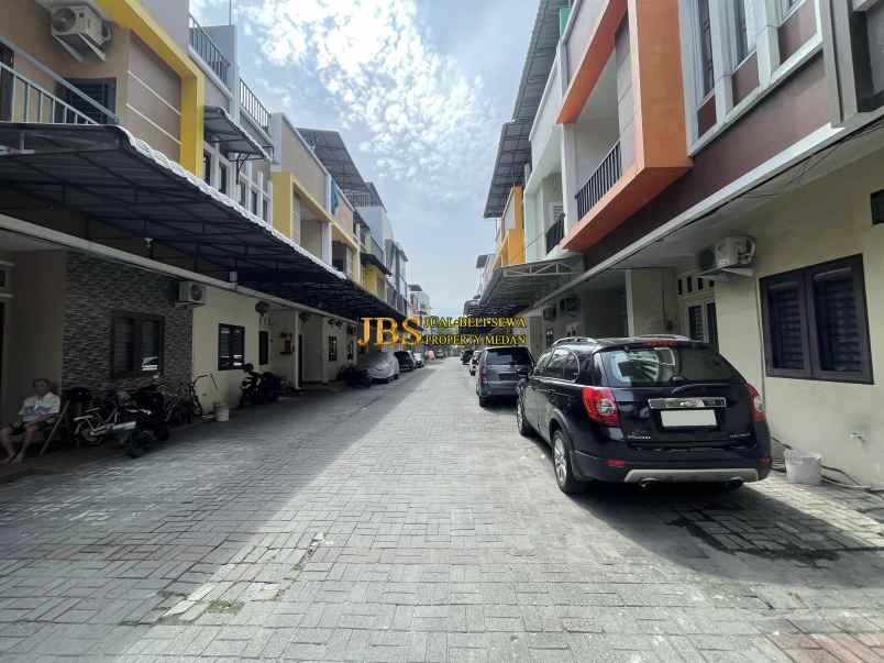 dijual rumah komplek pandan hijau residence