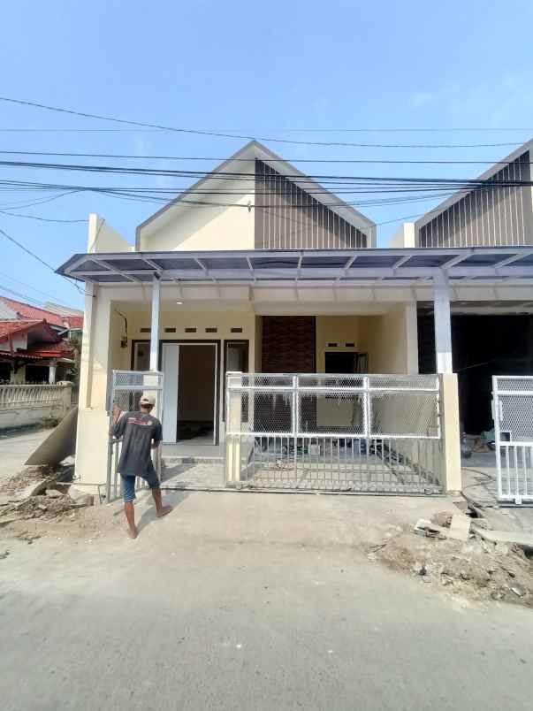 dijual rumah kompleks sbs harapan jaya