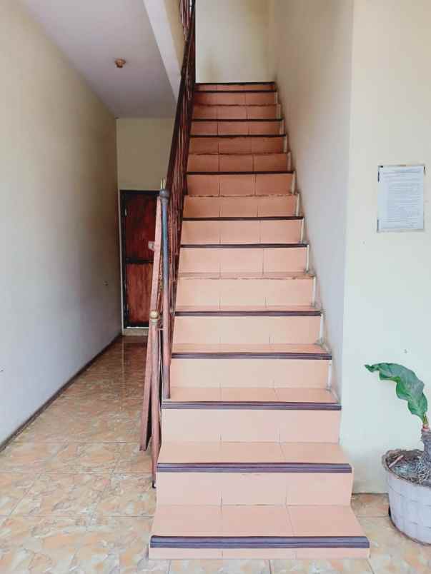 dijual rumah kost 3 lantai terusan buah batu bandung