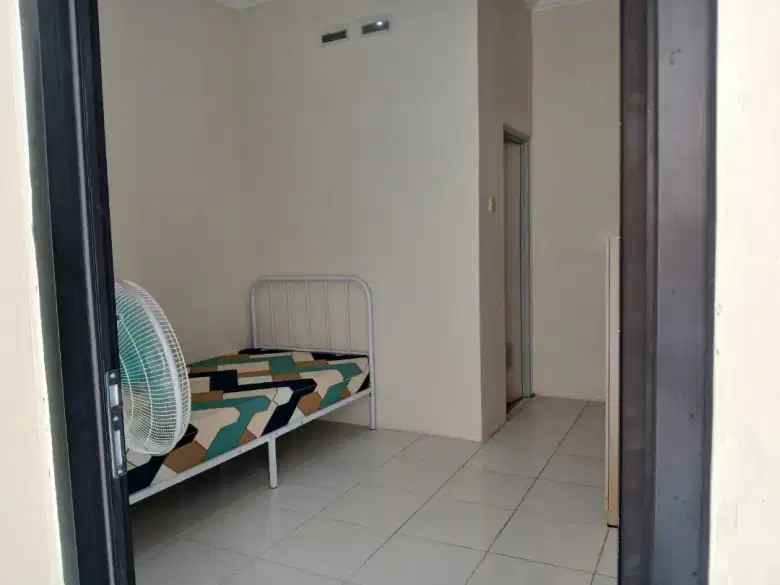 dijual rumah kost dan kontrakan lokasi di karangtengah