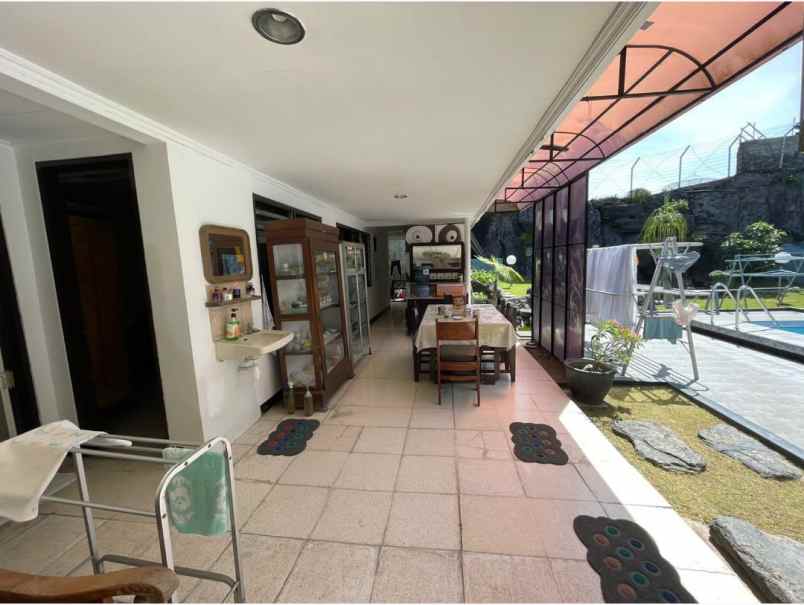 dijual rumah kupang indah