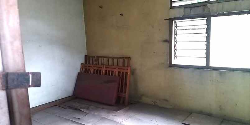 dijual rumah lap ros