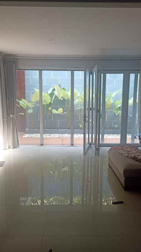 dijual rumah legenda wisata cibubur