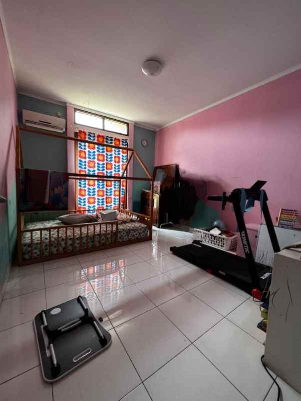 dijual rumah legoso ciputat