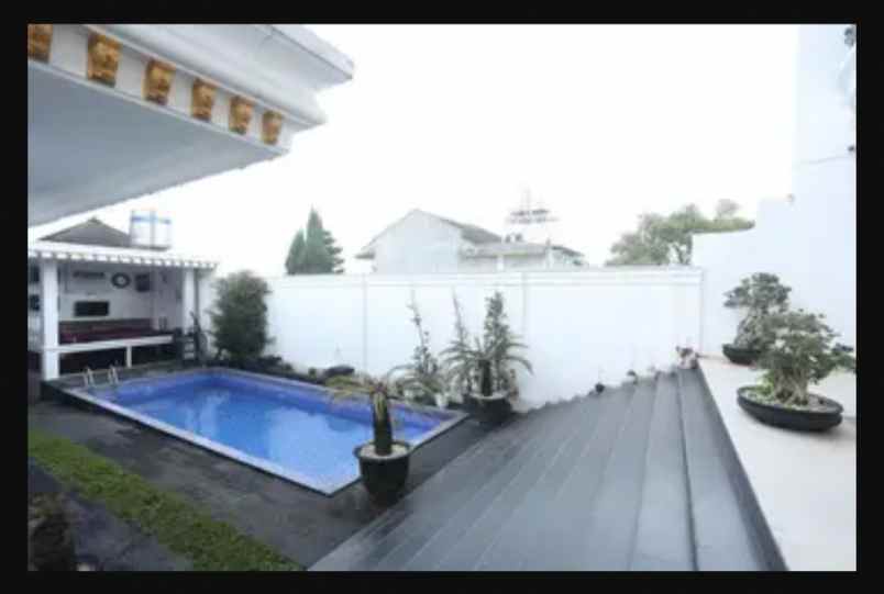 dijual rumah lembang