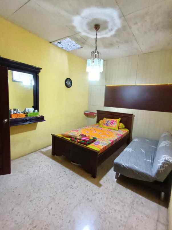 dijual rumah lokasi jl ikan ikan kota malang