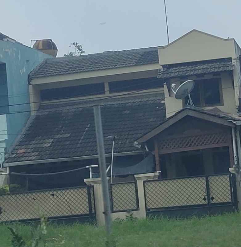 dijual rumah lokasi strategis