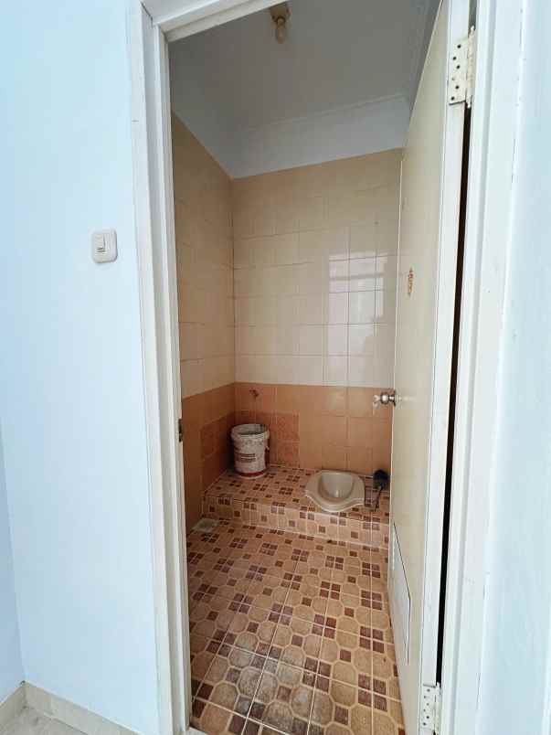 dijual rumah lokasi strategis siap huni