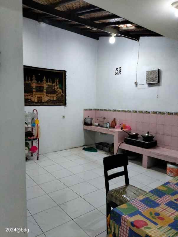 dijual rumah luas dan asri di bandung jawa barat