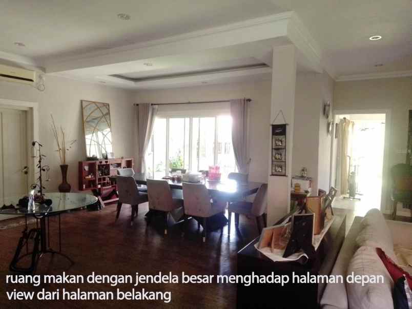 dijual rumah manyar