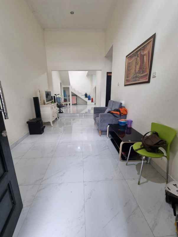 dijual rumah margasari