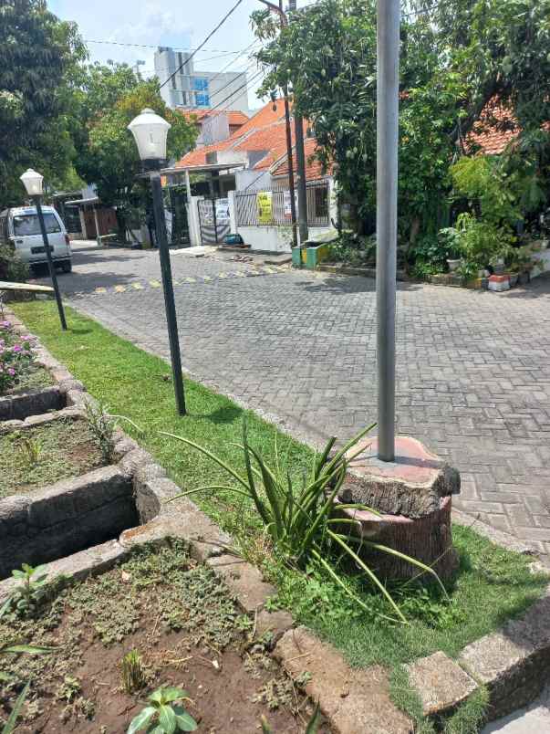 dijual rumah medokan