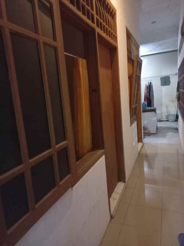 dijual rumah medokan