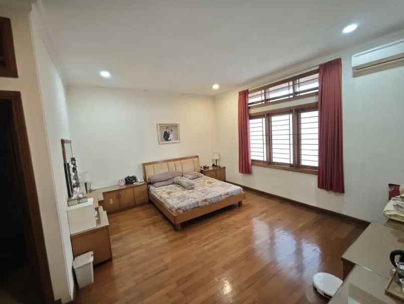 dijual rumah mekarwangi