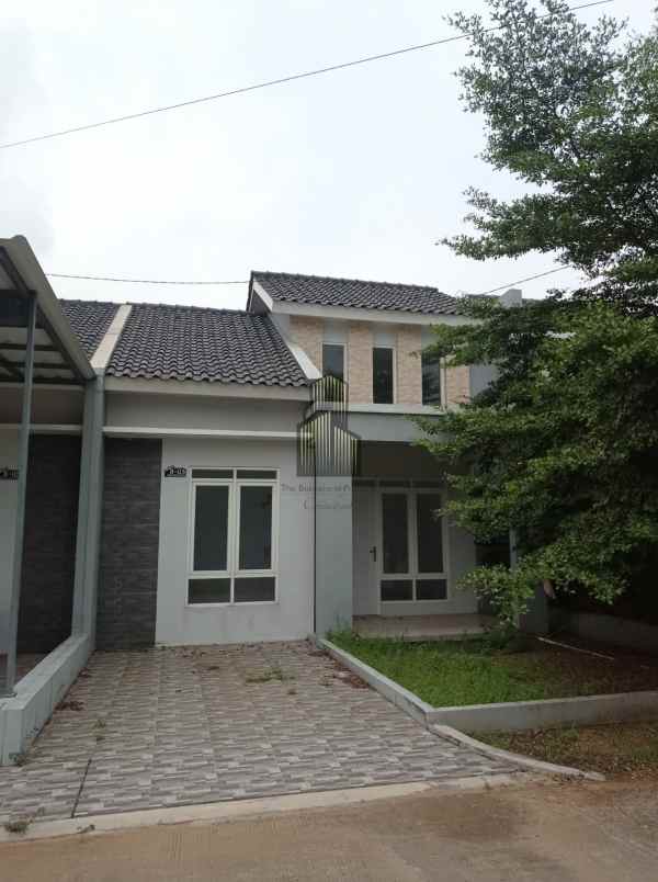 dijual rumah meteseh