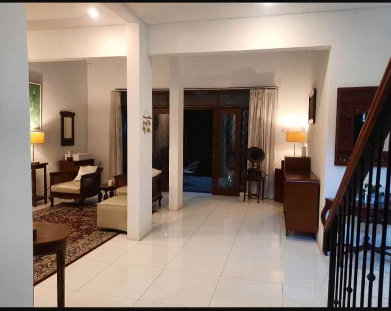 dijual rumah mewah daerah antapani bandung