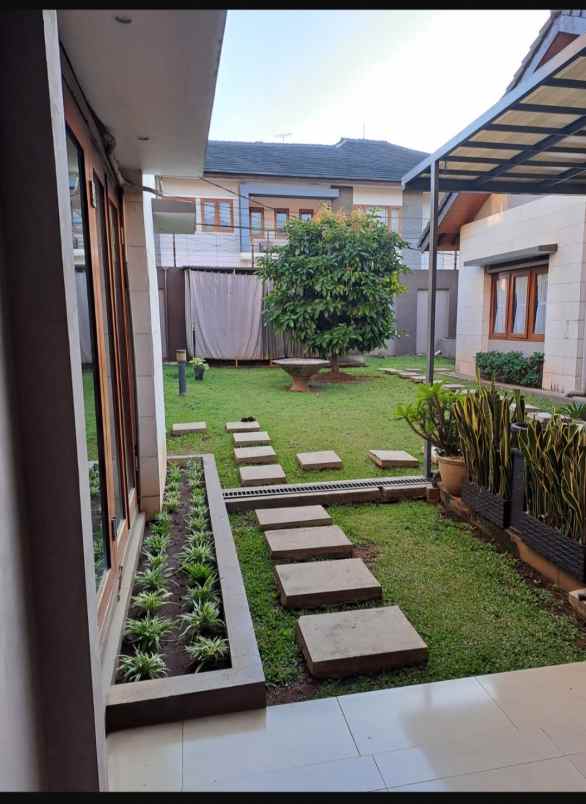 dijual rumah mewah lux di sayap dago bandung
