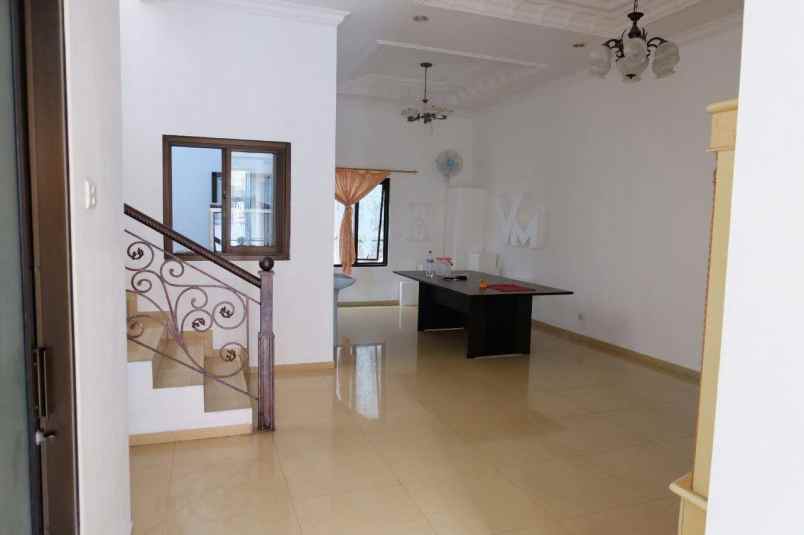 dijual rumah mojo klanggru gubeng