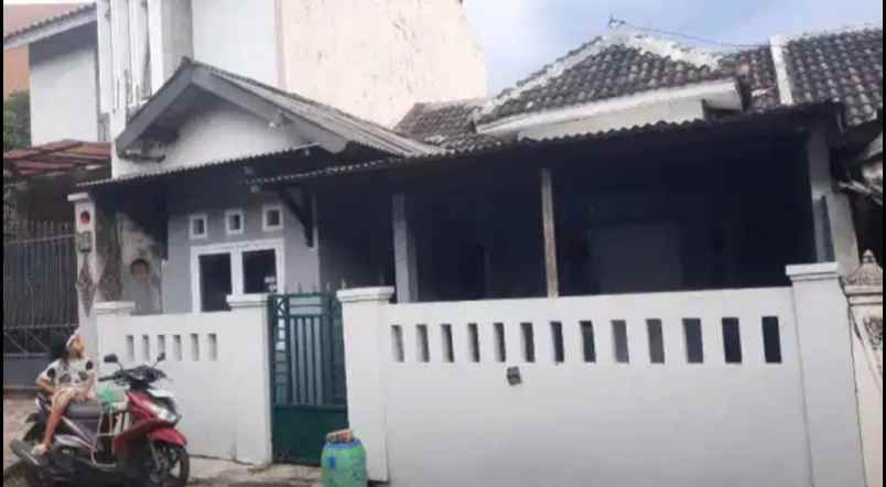 dijual rumah mulawarman