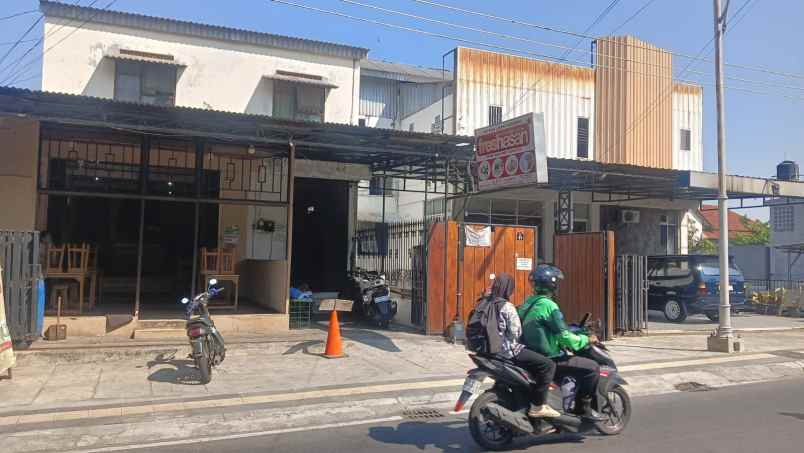 dijual rumah mulawarman raya
