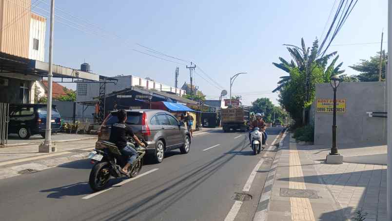 dijual rumah mulawarman raya