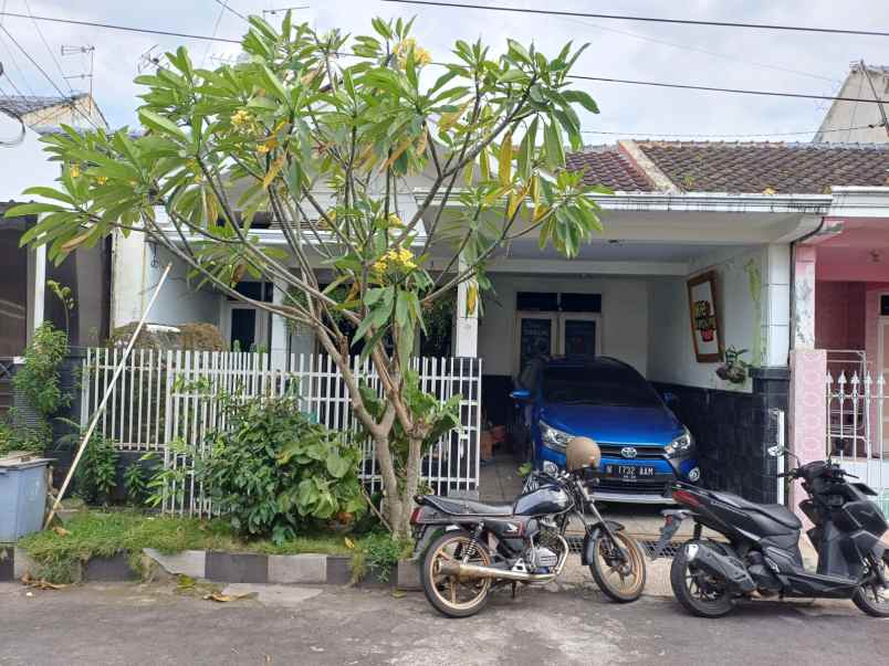 dijual rumah murah siap huni di taman sulfat