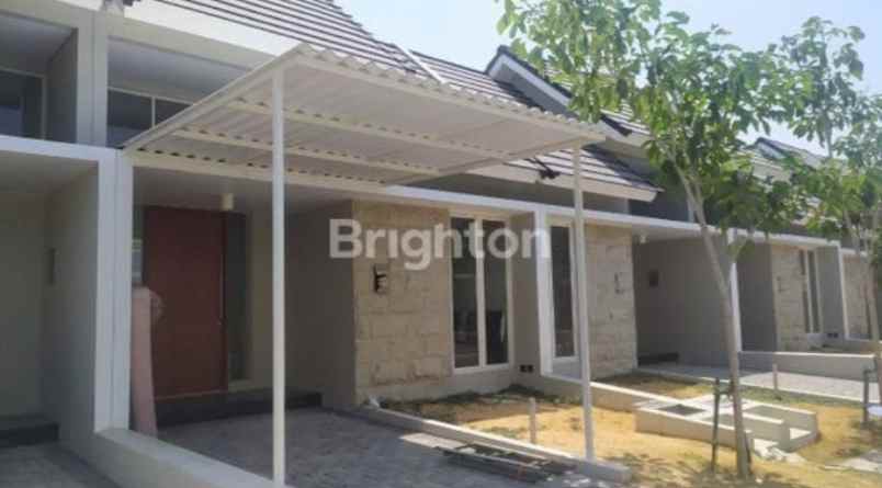 dijual rumah northwest