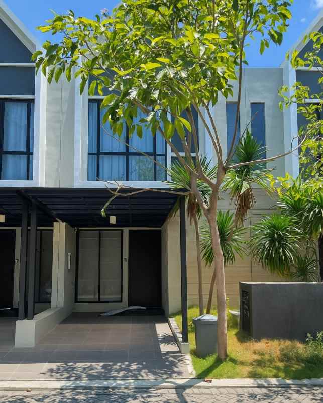 dijual rumah northwest park