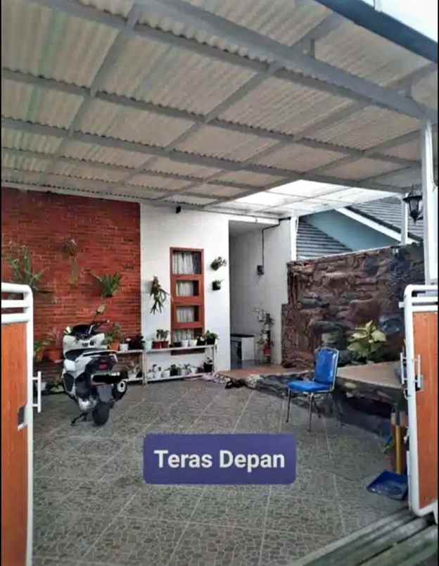 dijual rumah nyaman asri di pasir impun kota bandung