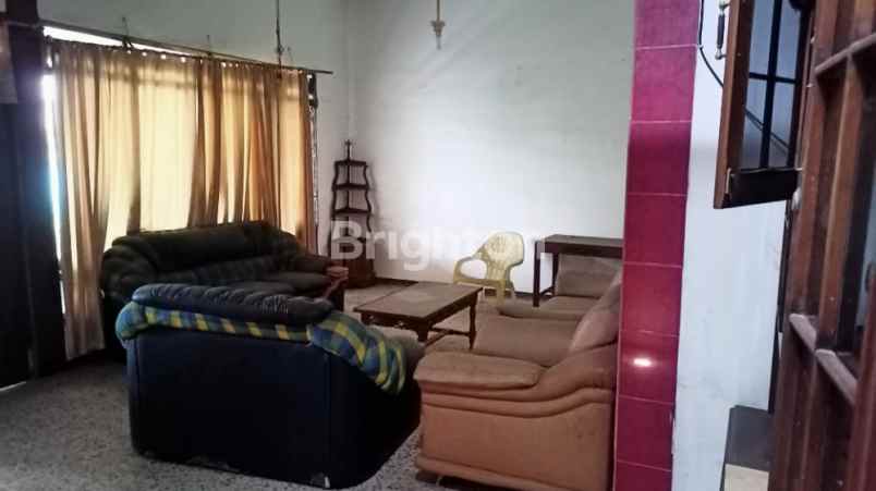 dijual rumah pacar kembang