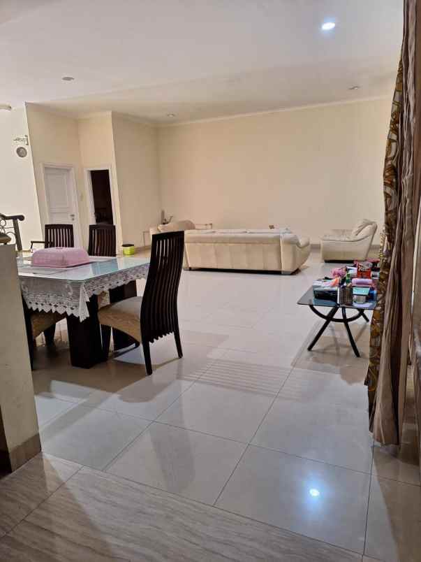 dijual rumah pantai indah kapuk cluster