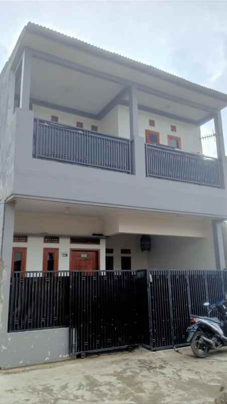 dijual rumah parakan saat