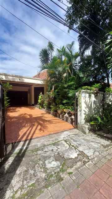 dijual rumah pejompongan