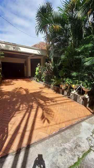 dijual rumah pejompongan