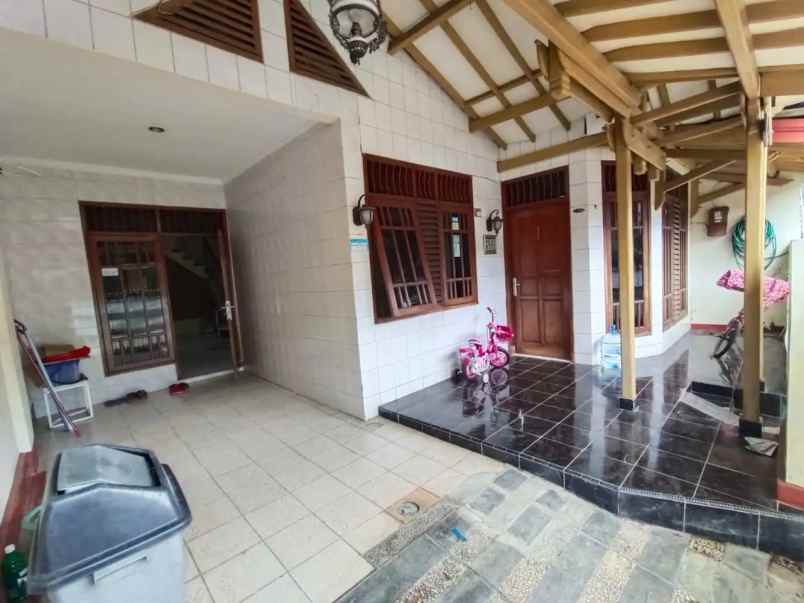 dijual rumah pekayon jaya