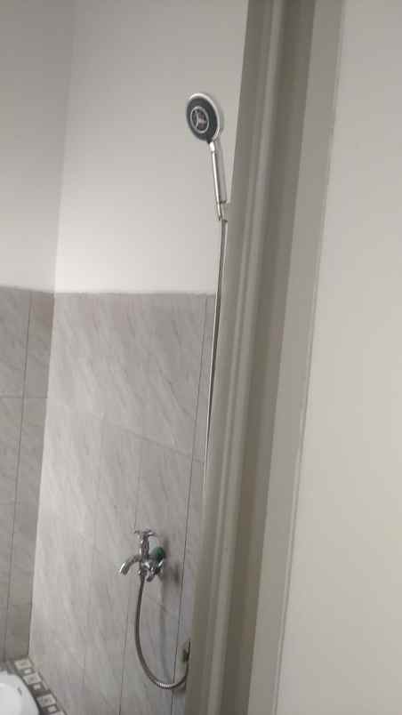 dijual rumah pengasinan sawangan depok