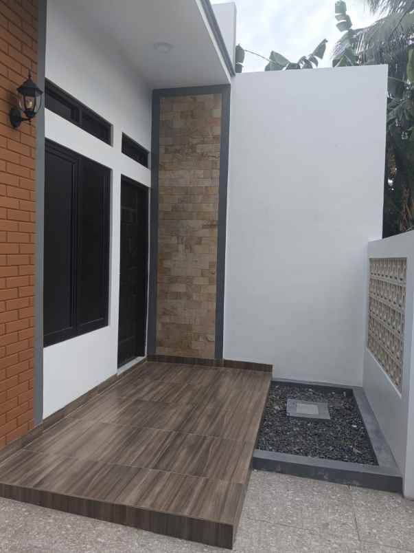 dijual rumah perum barata harapan jaya