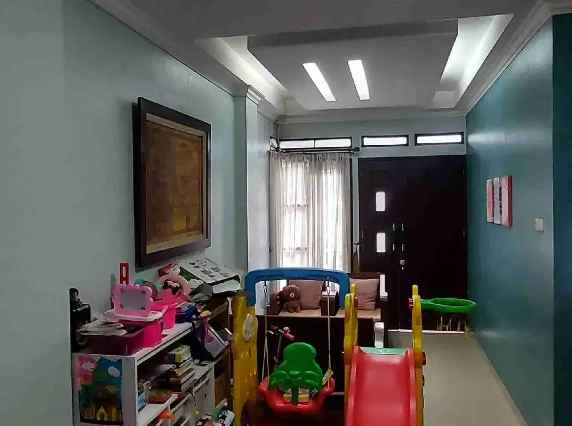 dijual rumah perum dukuh zamrud mustika