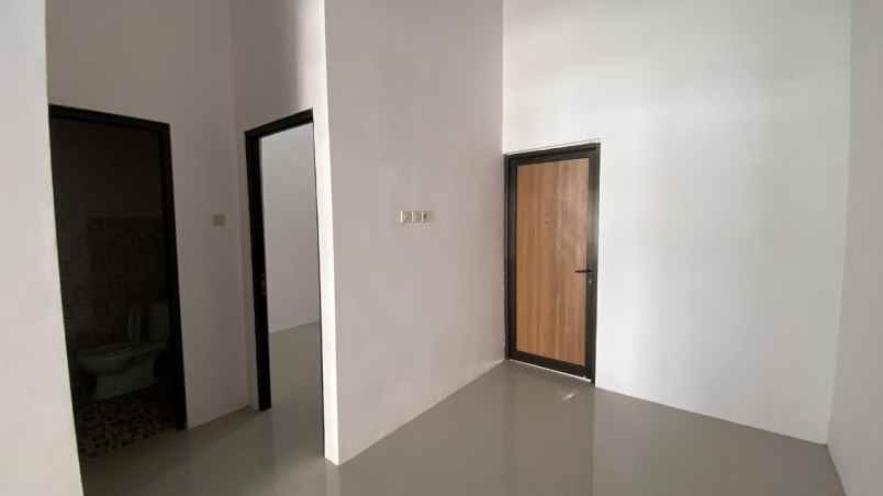 dijual rumah perum karta kirana kebitan