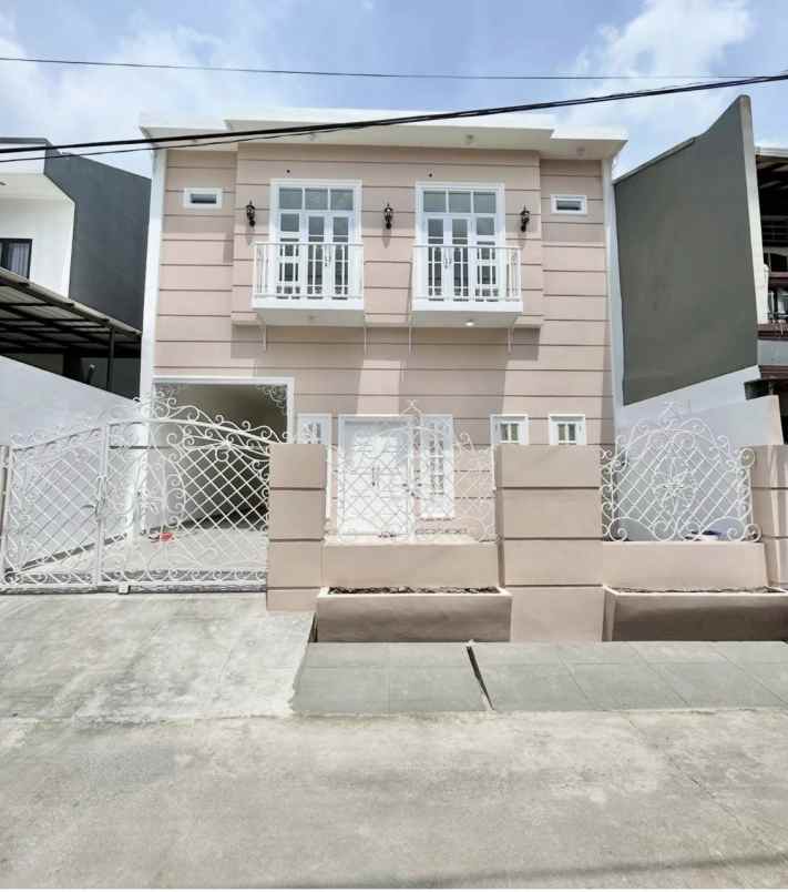 dijual rumah perumahan galaxy bekasi