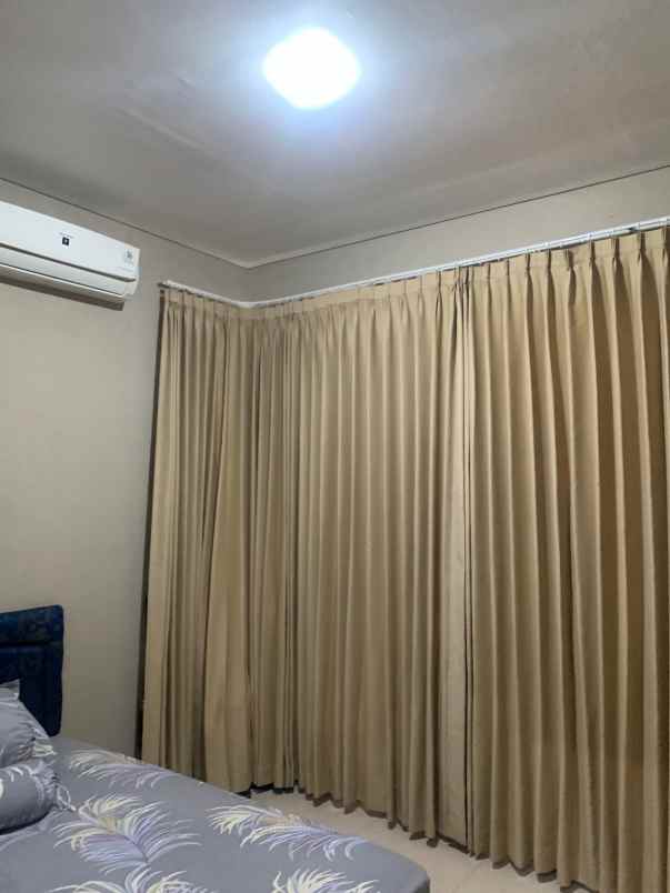 dijual rumah perumahan permata jingga