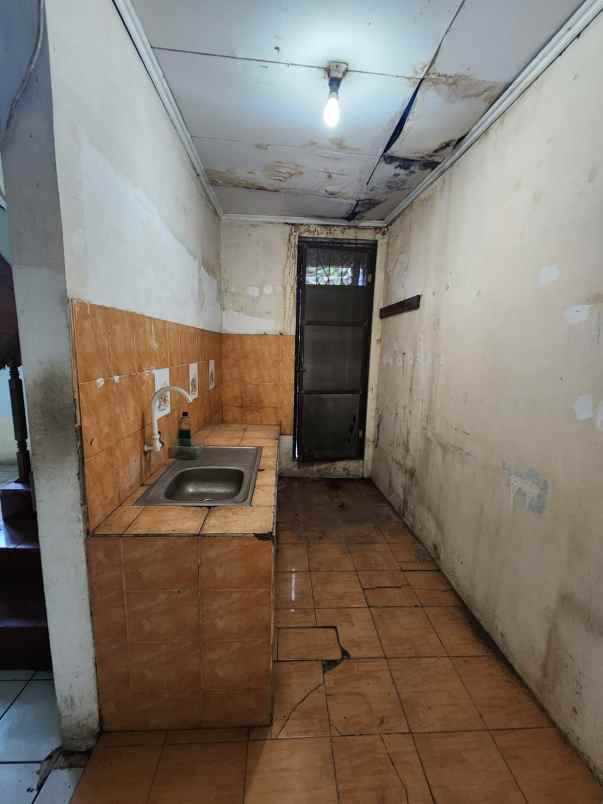 dijual rumah pisangan ciputat tangsel