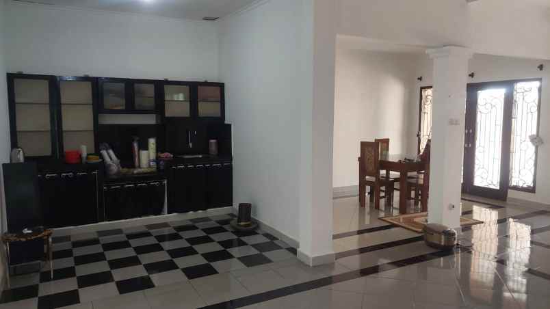 dijual rumah pisangan cirendeu ciputat