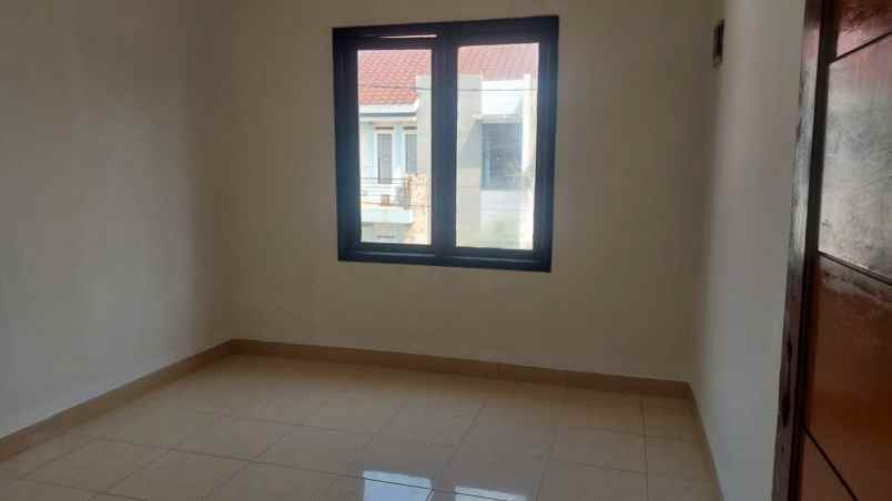 dijual rumah pisangan cirendeu ciputat
