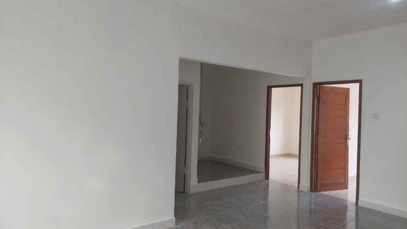 dijual rumah pisangan cirendeu ciputat