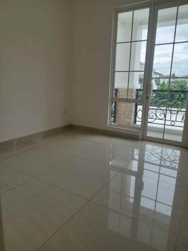 dijual rumah podomoro park bandung